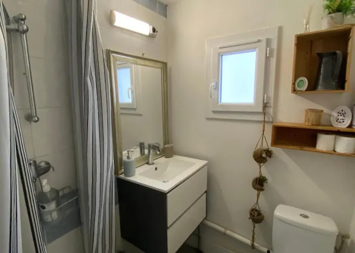 Petite Maison Darwin Бордо